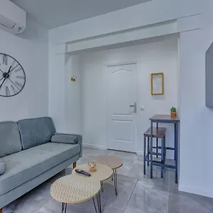 appartement-moderne-et-equipe-porte-de-paris.fr-paris.fr/
